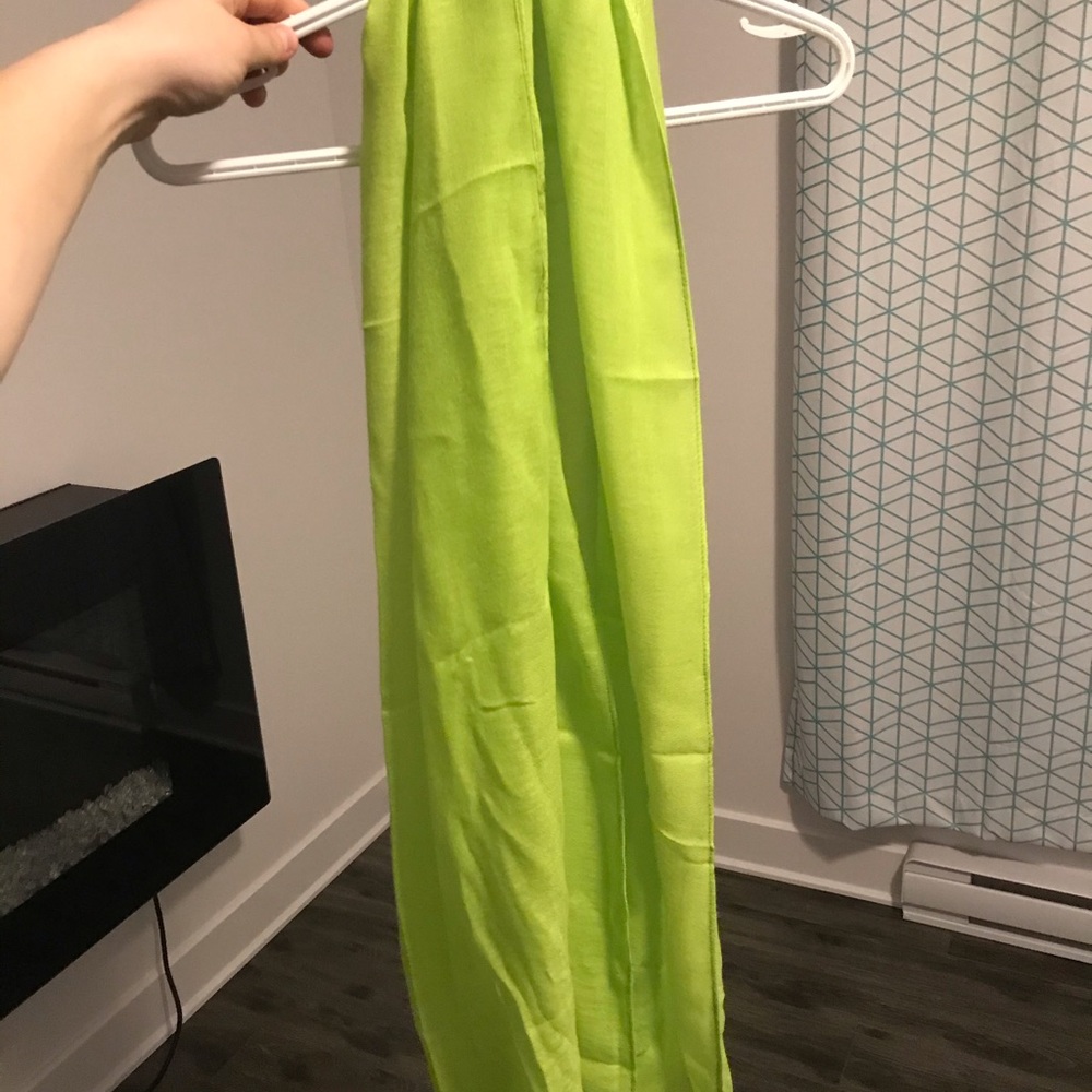 Foulards - Picture 5 of 8
